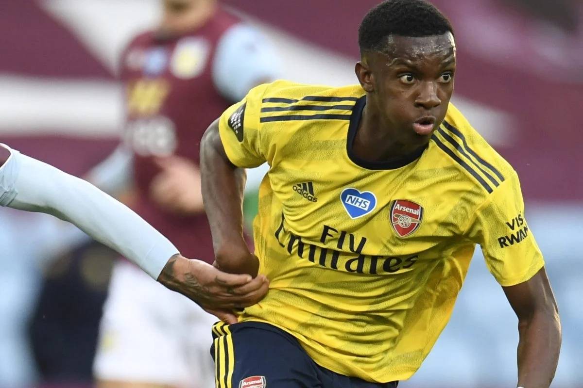 转会期西甲传出新动向,夏洛特黄蜂绝杀压哨,管理层表态:质疑声仍在,控场能力受关注的简单介绍 转会期西甲传出新动向,夏洛特黄蜂绝杀压哨,管理层表态:质疑声仍在,控场能力受关注的简单介绍